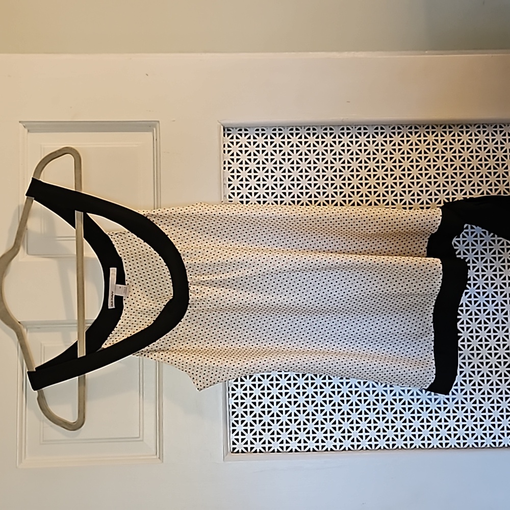 Sleeveless top